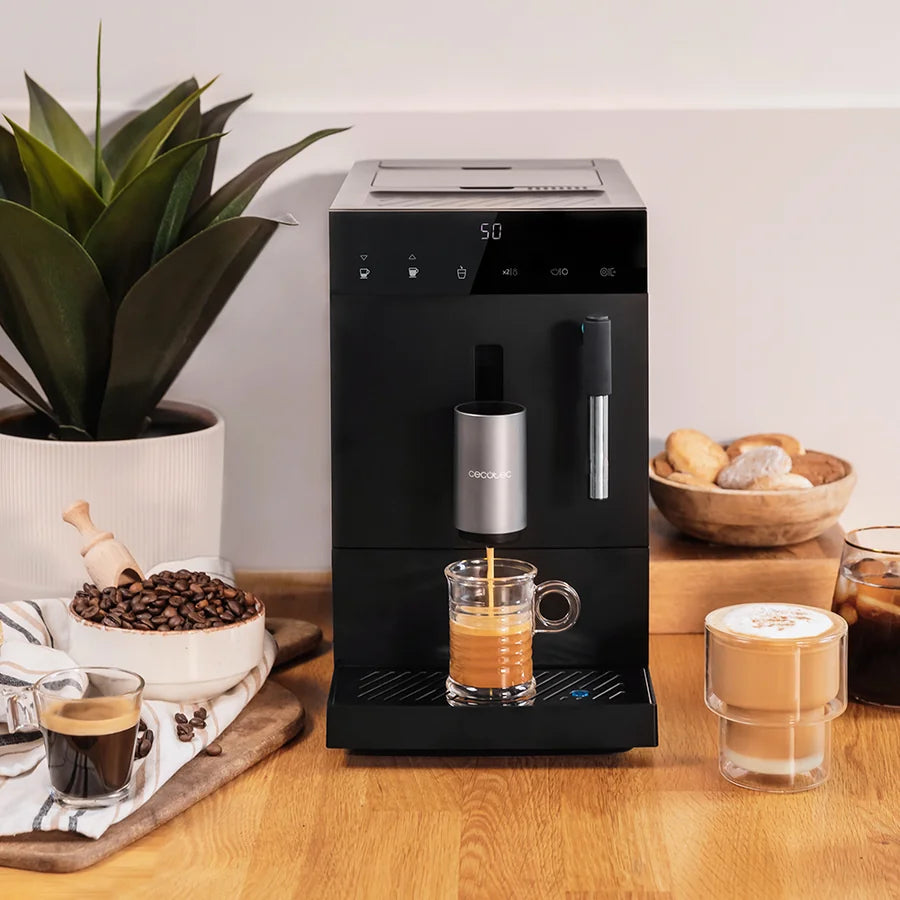 cafetera superautomatica cremmaet compact steam cecotec ifdesign store 005 — imagen de galería