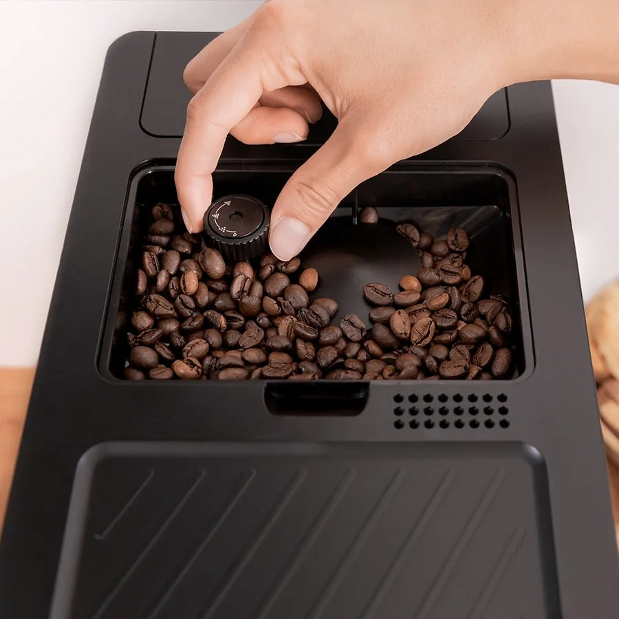 cafetera superautomatica cremmaet compact steam cecotec ifdesign store 008 — imagen de galería