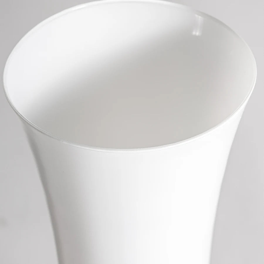Jarrón Donet de cristal en color blanco con acabado brillo, forma de diábolo, vista 2