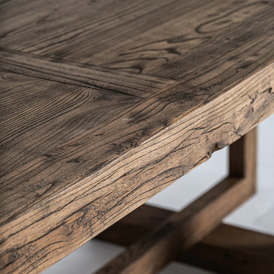 Detalle del canto y del marco perimetral del tablero de la Mesa Comedor Norvik 36662
