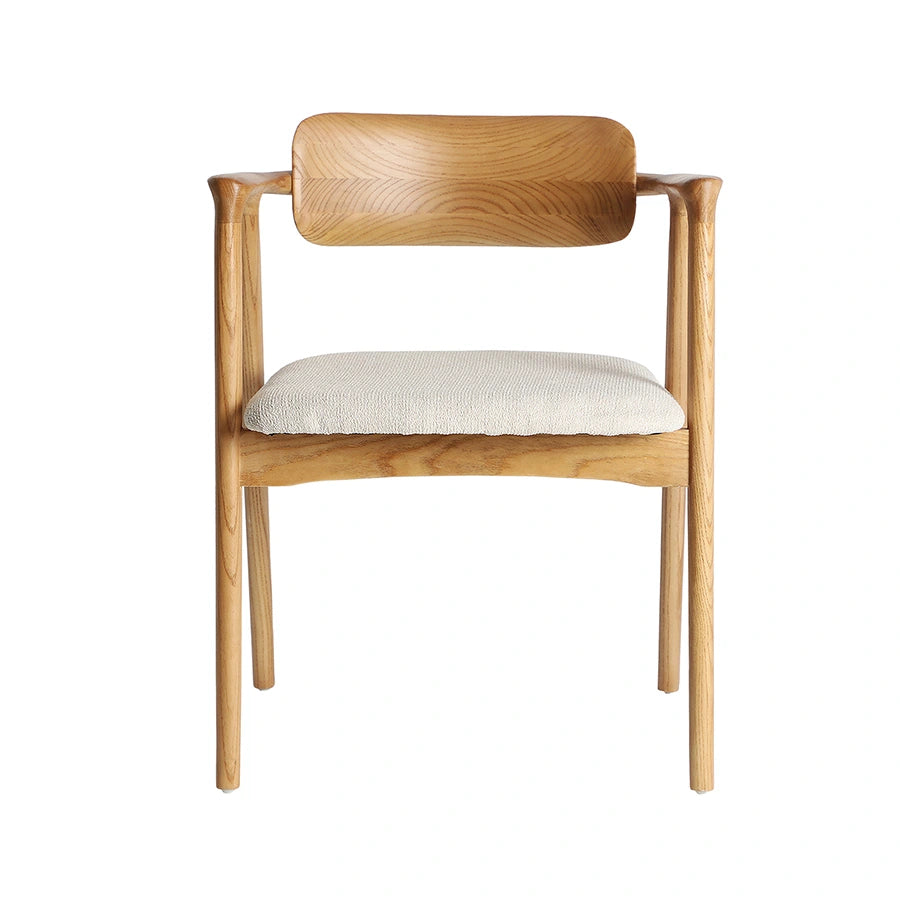Silla Eriswil, vista frontal con el respaldo curvado