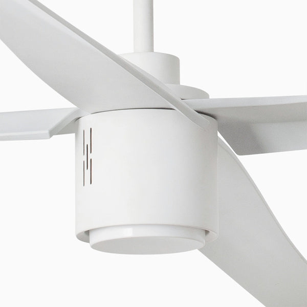 ventilador de techo attos faro barcelona ifdesign store 005 — detalle del motor y plafón blanco desde abajo