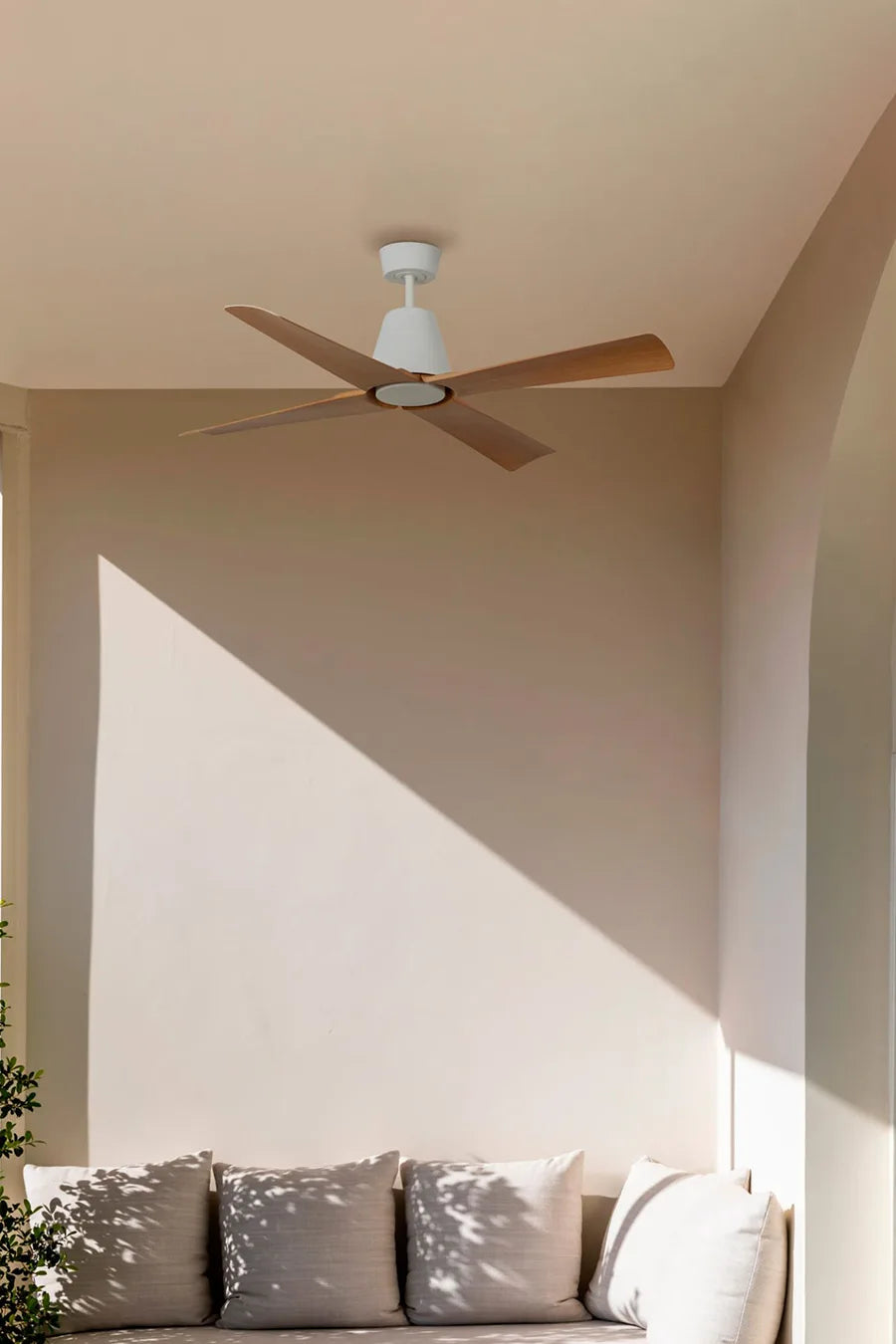 Ventilador de Techo Typhoon